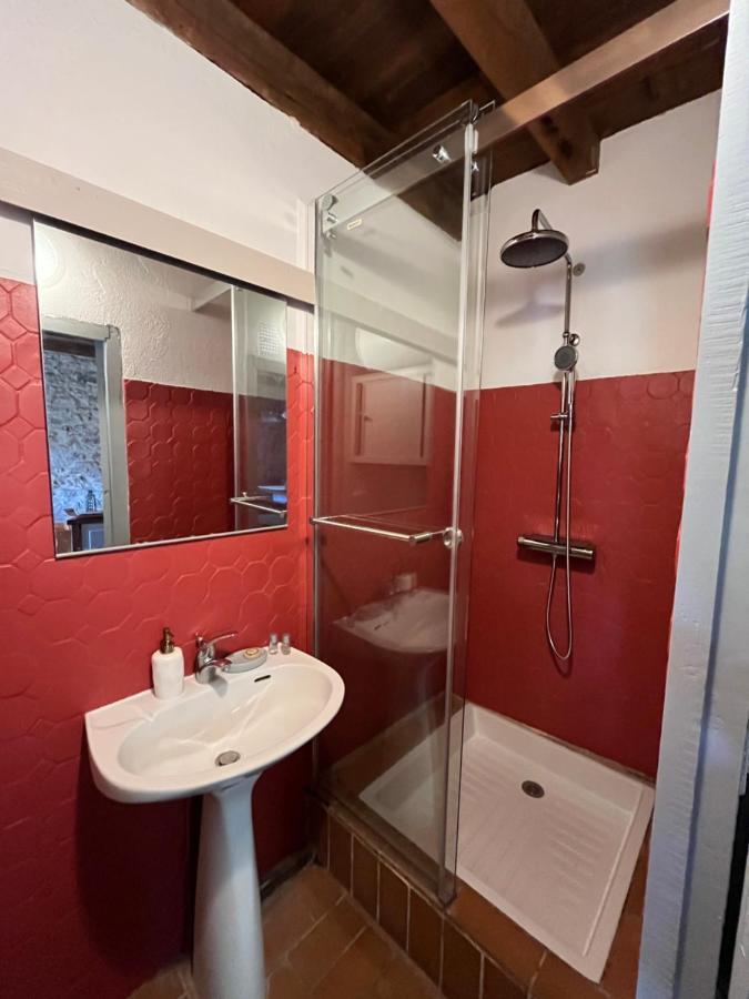 Petite Maison En Perigord Noir Plazac Exteriör bild
